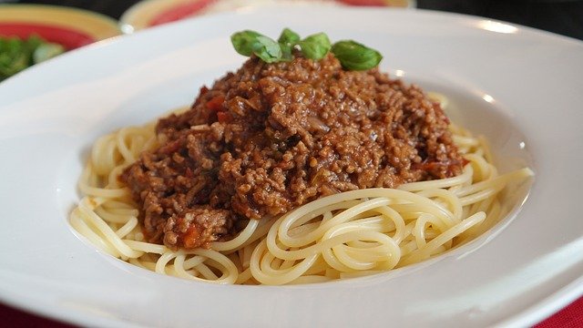 plate of spaghetti bolognese